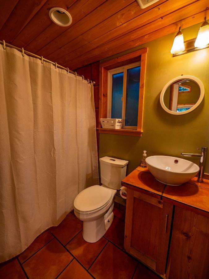 אוקלולט Surfs Inn Rainforest Cottages מראה חיצוני תמונה