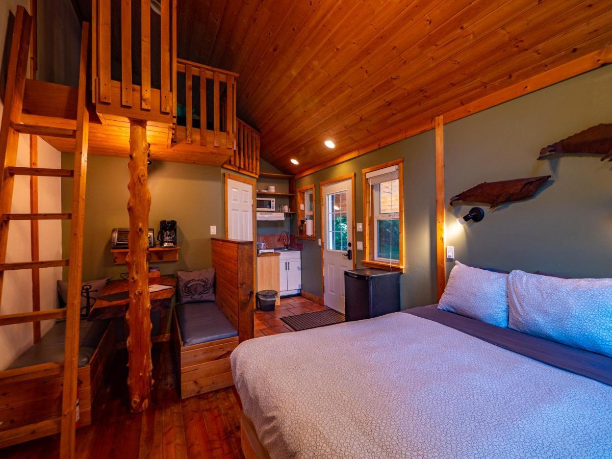 אוקלולט Surfs Inn Rainforest Cottages מראה חיצוני תמונה