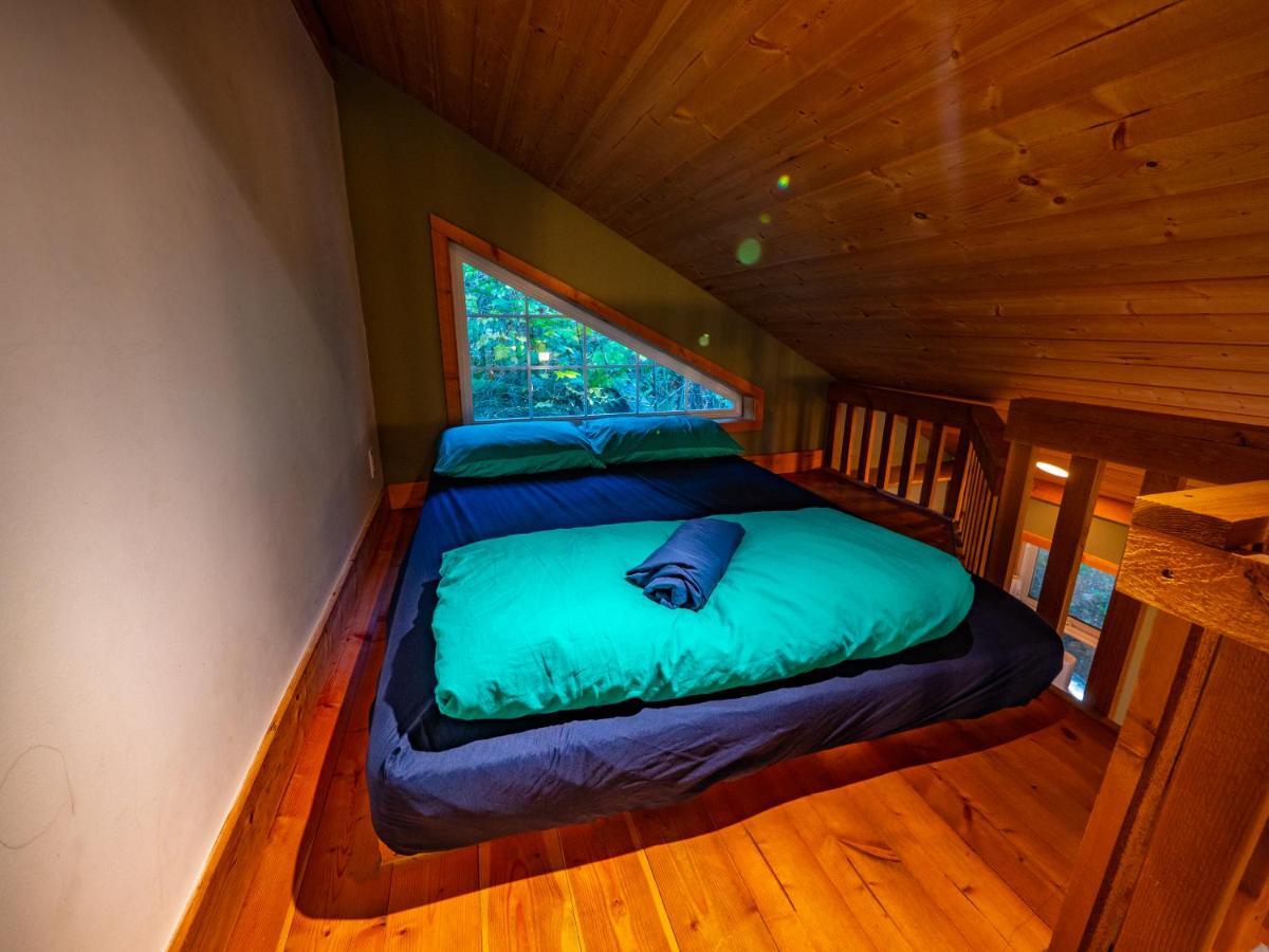 אוקלולט Surfs Inn Rainforest Cottages מראה חיצוני תמונה